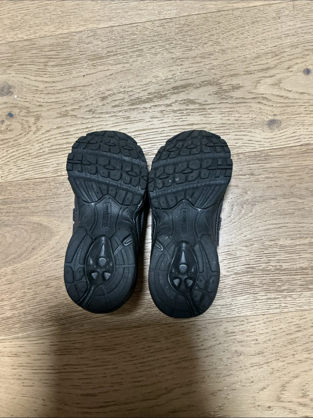 New Balance kids Black Athletic Running Shoes